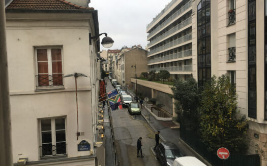 75015 PARIS