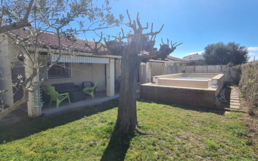 30800 SAINT GILLES