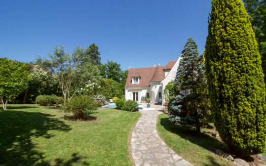 92430 MARNES LA COQUETTE